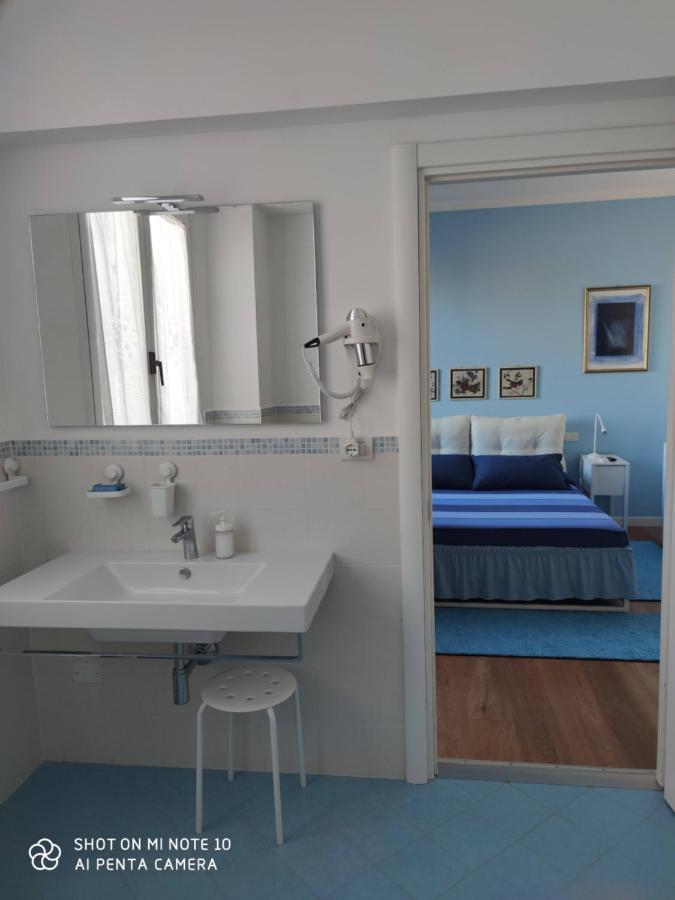 Hotel Casa Valeria Ancône Extérieur photo
